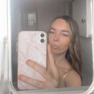 Meet your Posher, Aimee